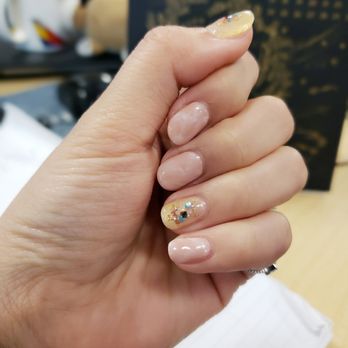 Tinailery - Gel nail art by Sayuri - Nail Salons Near Me - Brookline MA, Massachusetts