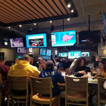 Buffalo Wild Wings - Friday night's - American Near Me - Temecula, California Buffalo Wild Wings - Friday night's - American Near Me - Temecula, California