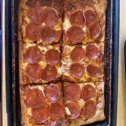 Rocky Rococo Pan Style Pizza