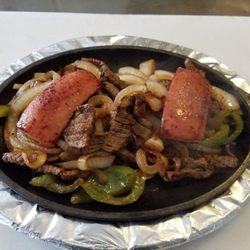 El Tapatio Mexican Grill - Fajita with Sausage skillet