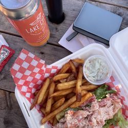 Peggys Cove Food Factory - Lobster roll