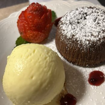 Baires Grill - Brickell - Molten Cake - Bars Near Me - Miami, Florida Baires Grill - Brickell - Molten Cake - Bars Near Me - Miami, Florida