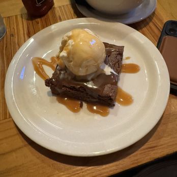 Back 40 Ranch House Grill - Brownie Sunday - Bars Near Me - Heber City, Utah