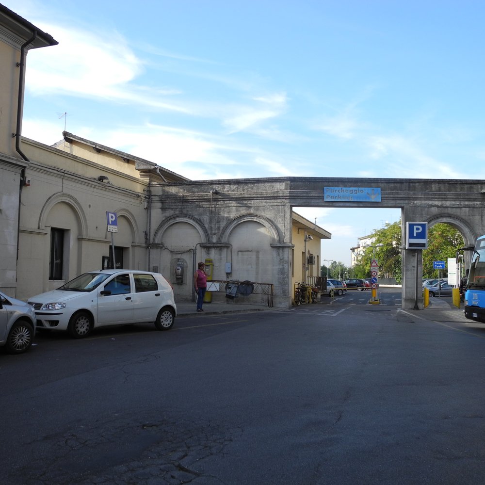 Trains to Pisa from € 9.99, image size:1000x1000