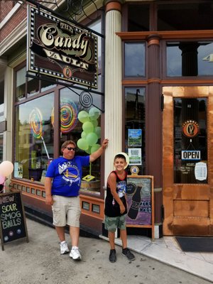 The Candy Vault by null