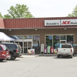 Sneade's Ace Home Center - Storefront
