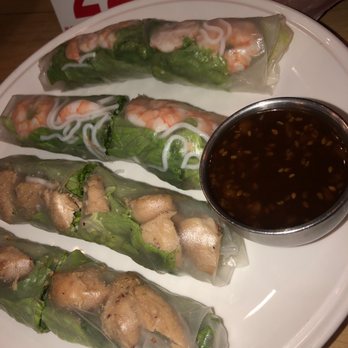 Pho NOHO - Spring rolls with shrimp and chicken - Vietnamese Near Me - Los Angeles, California Pho NOHO - Spring rolls with shrimp and chicken - Vietnamese Near Me - Los Angeles, California