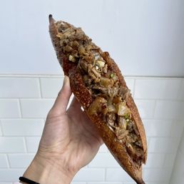 Sisig Bolillo