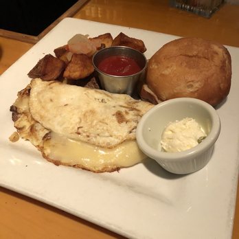 Midtown Cafe - Egg white omelet, gluten free bun - Breakfast & Brunch Near Me - Nashville, Tennessee Midtown Cafe - Egg white omelet, gluten free bun - Breakfast & Brunch Near Me - Nashville, Tennessee