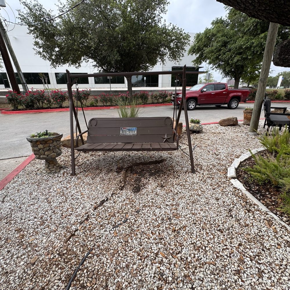 Live Oak Grill - Seating - Cheesesteaks Near Me - Sugar Land, Texas Live Oak Grill - Seating - Cheesesteaks Near Me - Sugar Land, Texas