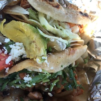 Loz Takoz Lokoz - Trio taco - Food Trucks Near Me - Houston, Texas