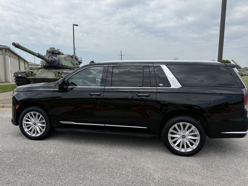 Elegance Limousines & Black Car Services