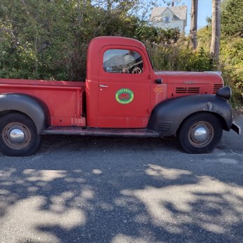 Thurston's Lobster Pound - Thurston's delivery truck - Seafood Near Me - Bernard, Maine