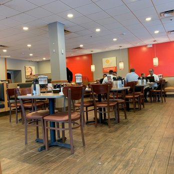 IHOP - Interior - Breakfast & Brunch Near Me - Mohegan Lake, New York