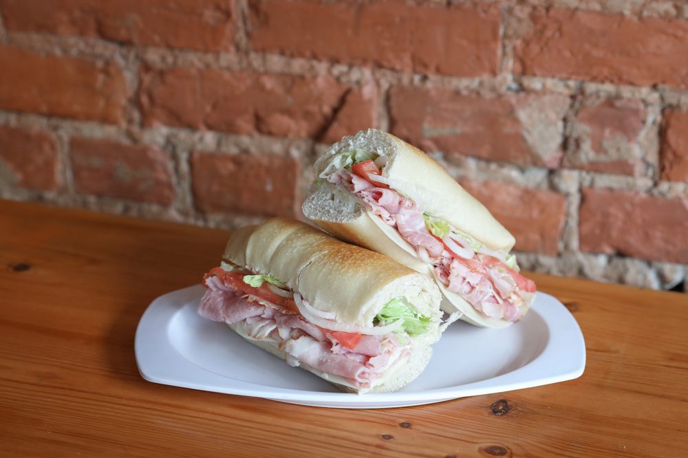 PIZZA BARN Updated August 2024 15 Photos 101 W Main St, Elkland