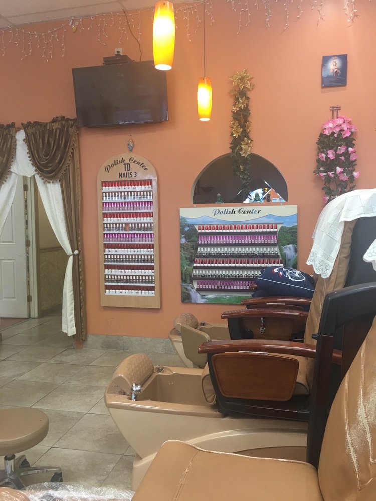TD NAILS & HAIR 14 Reviews 5215 Evergreen Way, Everett, Washington Nail Salons Phone