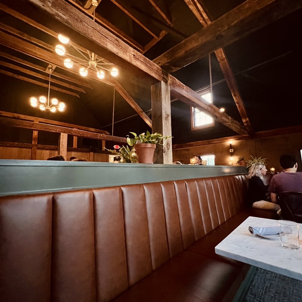 Wandby Landing - Interior upstairs - Italian Near Me - Kennebunk, Maine Wandby Landing - Interior upstairs - Italian Near Me - Kennebunk, Maine