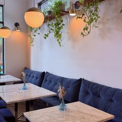 Hummingbird Wine Bar