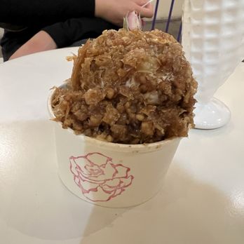 Kinrose Creamery - Baklava - Ice Cream & Frozen Yogurt Near Me - Pasadena, California Kinrose Creamery - Baklava - Ice Cream & Frozen Yogurt Near Me - Pasadena, California