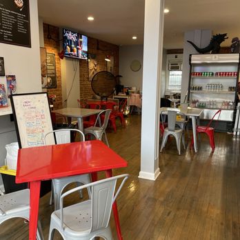 BowlBa Taiwan Eatery - Plenty of seating! - Bubble Tea Near Me - Garfield NJ, New Jersey