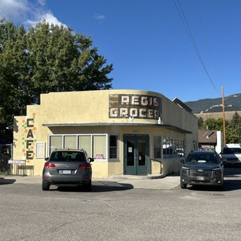 Cafe Regis - Cafes Near Me - Red Lodge, Montana