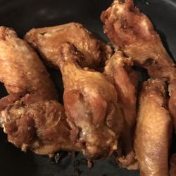 Twin Trees III - Plain wings with mild sauce on side