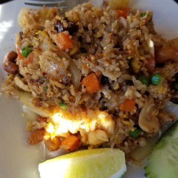 Talay Thai - Lunch portion pineapple fried rice - Thai Near Me - Vancouver, Washington Talay Thai - Lunch portion pineapple fried rice - Thai Near Me - Vancouver, Washington