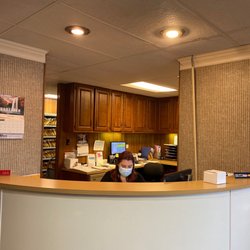 King Michel J DDS - Front desk