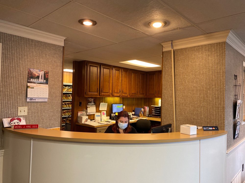 KING MICHEL J DDS Updated October 2024 351 S Lincoln St