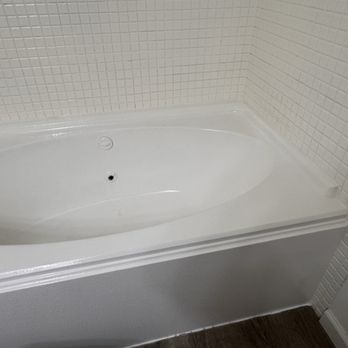 Ding Sing Handyman Services - Our newly Reglazed bathtub by Bing from Ding Sing Handyman, LLC - Handyman Near Me - Pearl City, Hawaii Ding Sing Handyman Services - Our newly Reglazed bathtub by Bing from Ding Sing Handyman, LLC - Handyman Near Me - Pearl City, Hawaii