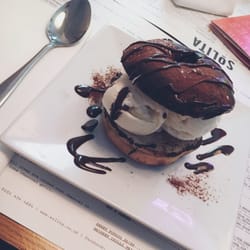 Solita - Doughnut & ice cream pud