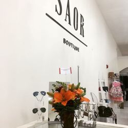 Accessories and small gifts