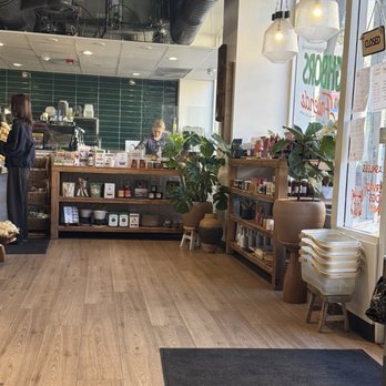 Neighbors & Friends - Inside - Sandwiches Near Me - Pasadena, California Neighbors & Friends - Inside - Sandwiches Near Me - Pasadena, California