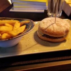 Hans im Glück - Cheeseburger and fries