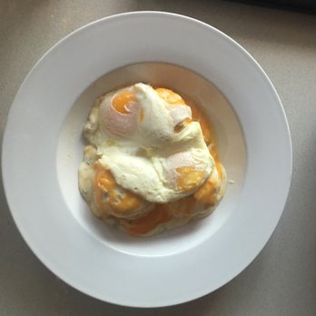 Kit Kat Club - Biscuits and gravy - Lounges Near Me - Chicago, Illinois Kit Kat Club - Biscuits and gravy - Lounges Near Me - Chicago, Illinois