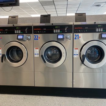 The Vincennes Laundromat - Normal front load washers, credit card enabled. Base cost $3.50. - Laundromat Near Me - Vincennes, Indiana The Vincennes Laundromat - Normal front load washers, credit card enabled. Base cost $3.50. - Laundromat Near Me - Vincennes, Indiana