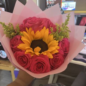 Mia Flower Shop - Florists Near Me - Las Vegas, Nevada Mia Flower Shop - Florists Near Me - Las Vegas, Nevada