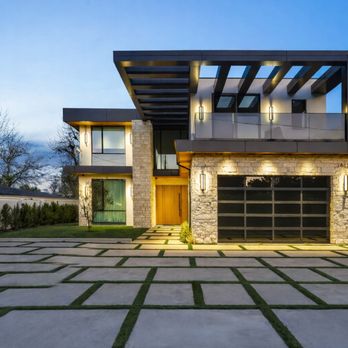 United Express Construction - Modern luxury custom home exterior with architectural lighting, designer driveway, and premium finishes. - General Contractors Near Me - Canoga Park, California United Express Construction - Modern luxury custom home exterior with architectural lighting, designer driveway, and premium finishes. - General Contractors Near Me - Canoga Park, California
