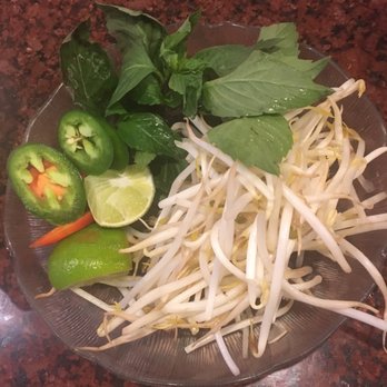 SAIGON'S CORNER Authentic Vietnamese Cuisine - Pho garnish - Vietnamese Near Me - Iowa City, Iowa