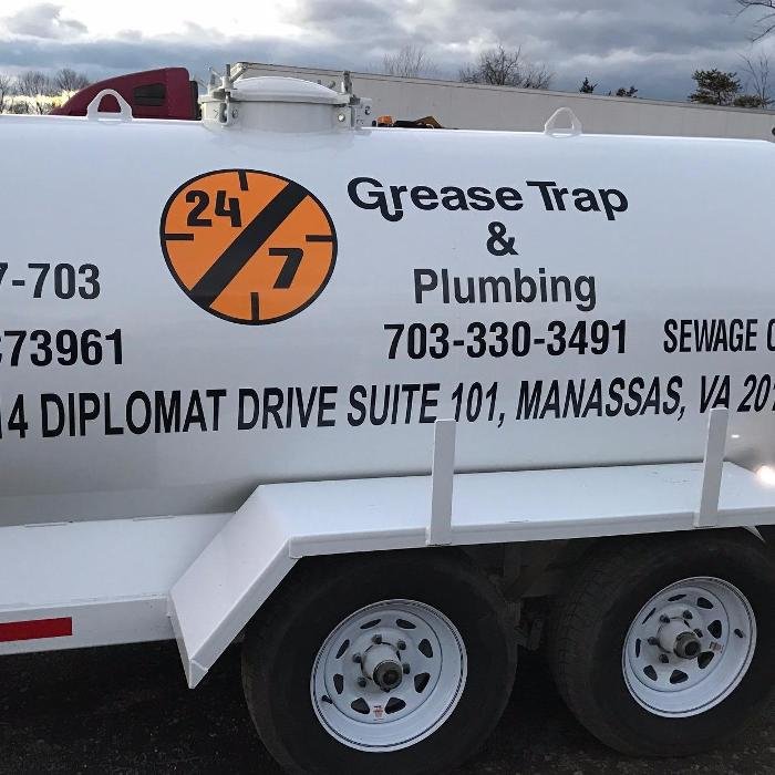 Slide of 24/7 Grease Trap & Services