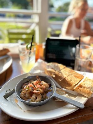 Bahama Breeze by null