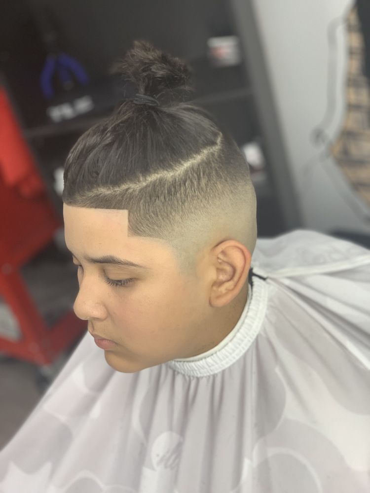 Hollywood Master Barber Logo