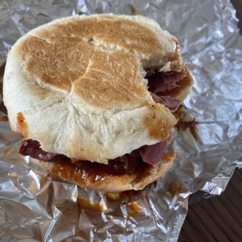 Juniper Cookhouse - Tri tip sandwich - Barbeque Near Me - Hines, Oregon