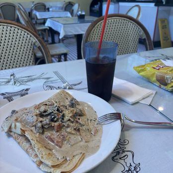 Crepes de Paris - Savory Crepe - Breakfast & Brunch Near Me - Pasadena, California Crepes de Paris - Savory Crepe - Breakfast & Brunch Near Me - Pasadena, California