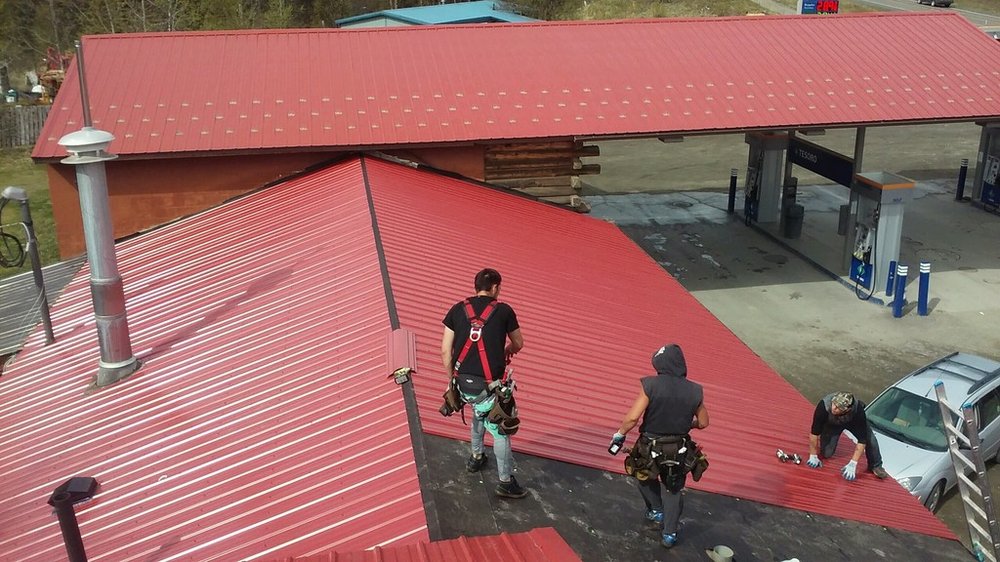 Slide of R & M Roofing