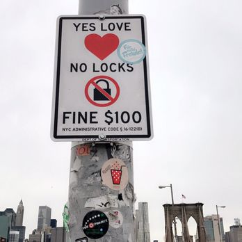 Brooklyn Bridge - Landmarks & Historical Buildings Near Me - Brooklyn, New York