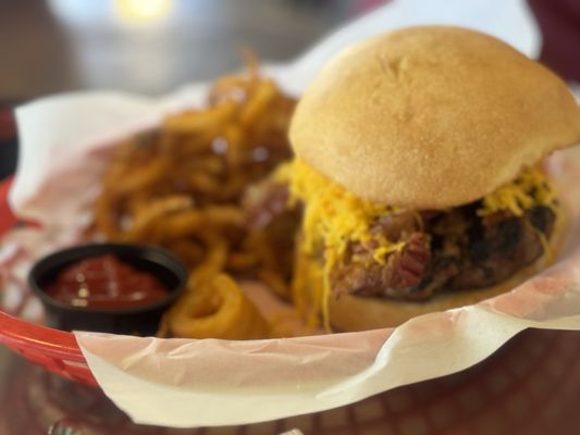 Hondo's On Main by null