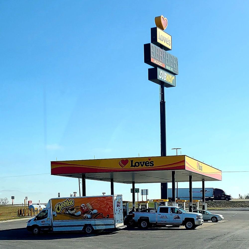 LOVE’S TRAVEL STOP Updated September 2024 43 Photos & 10 Reviews