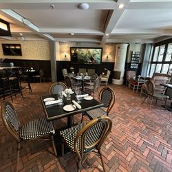 Artisan Restaurant