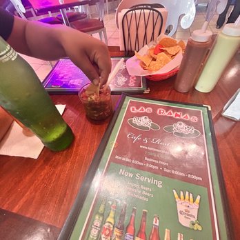 Las Ranas Cafe - Delicious Salsa and chips while looking at the menu - Mexican Near Me - Los Angeles, California Las Ranas Cafe - Delicious Salsa and chips while looking at the menu - Mexican Near Me - Los Angeles, California